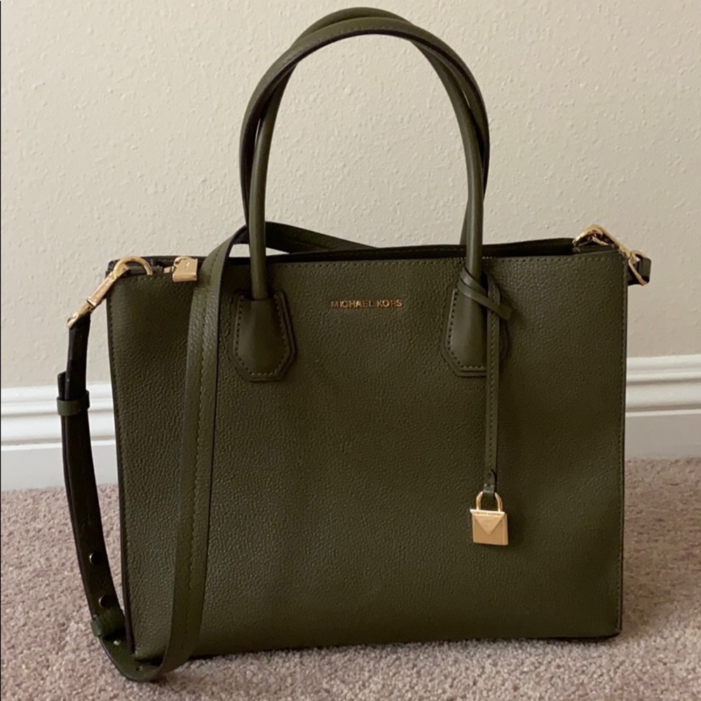 Michael Kors Mercer Accordion Olive Green